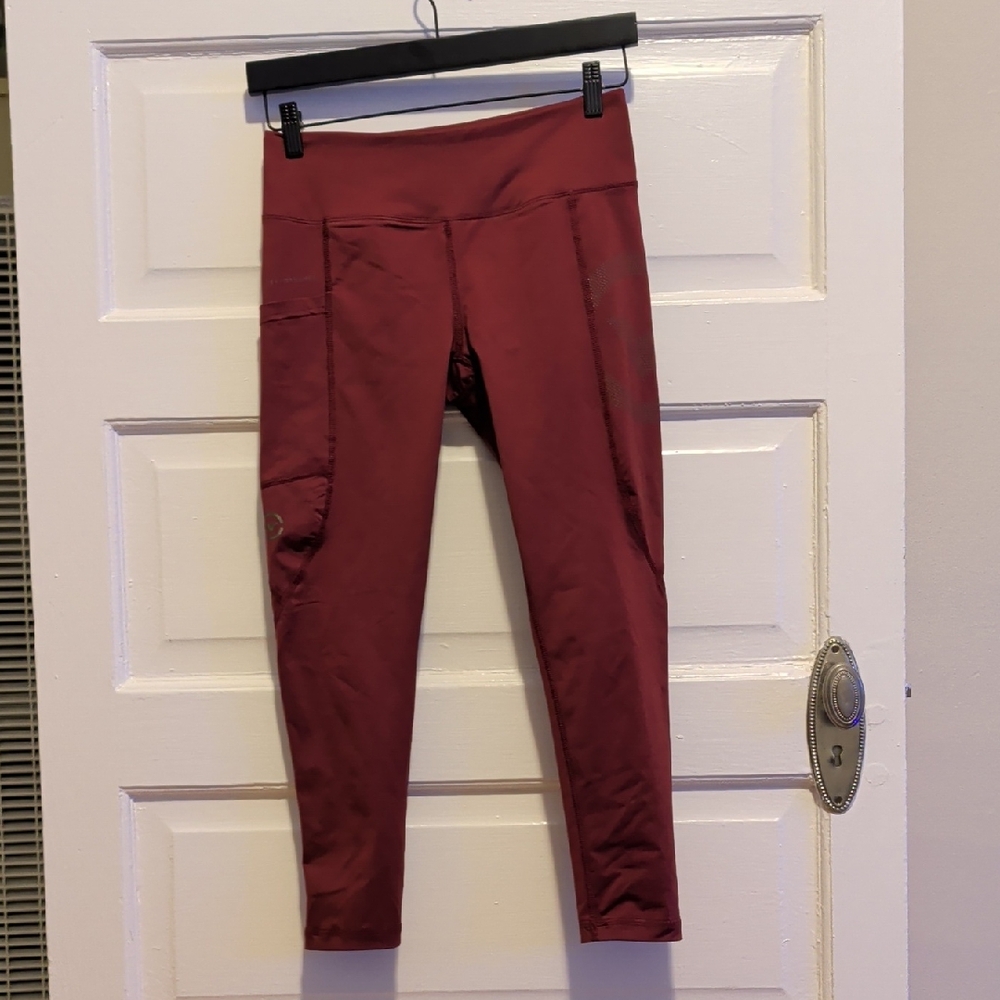 Virus Burgundy Leggings